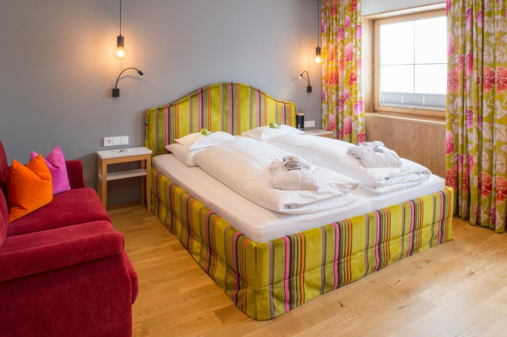 Hotel Staefeli Lech am Arlberg Quarto foto